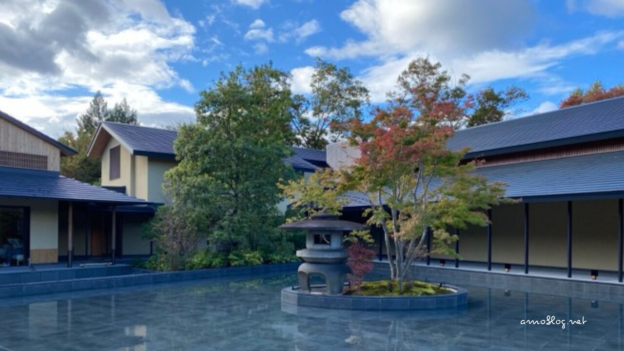ROKU KYOTOの中庭